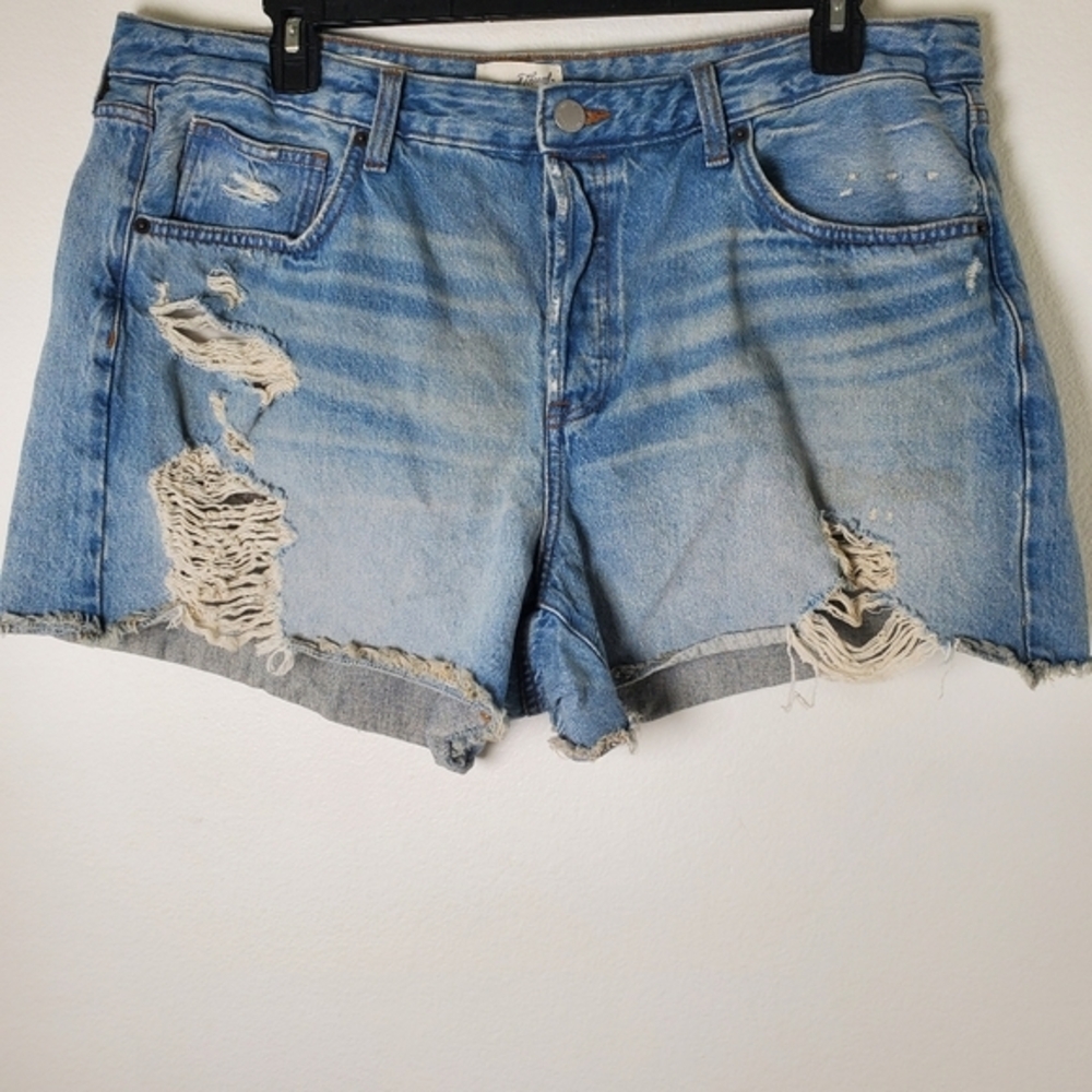 Universal Thread Women's Button Fly Distressed Blue Denim Jean‎ Shorts Jorts - Picture 12 of 12